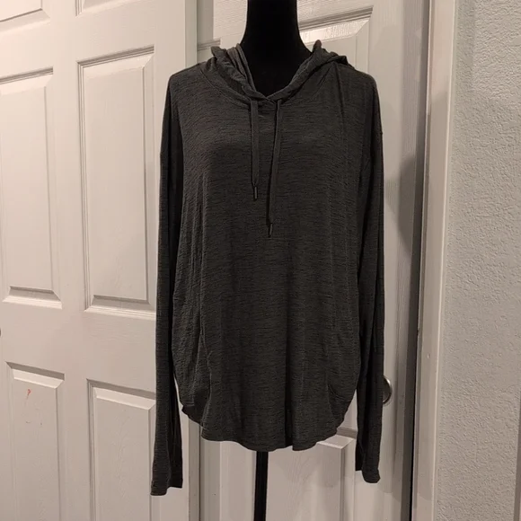 Old Navy Active Breathe On Womens XL Gray Lightweight Hooded Athletic Top - Picture 2 of 9